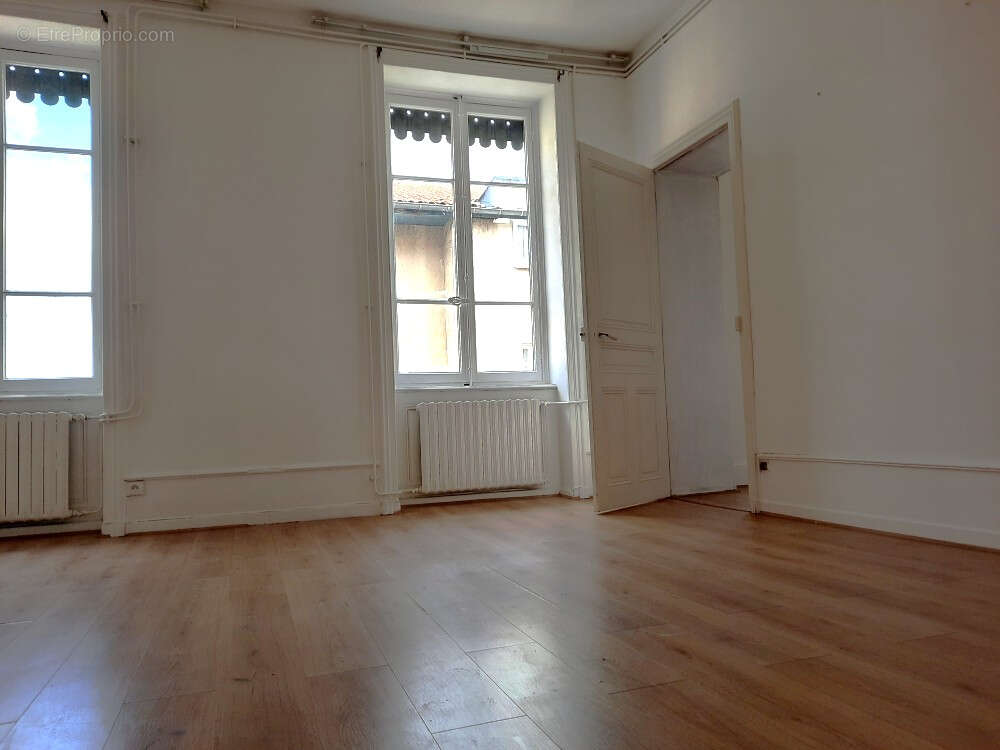 Appartement à SAINTE-COLOMBE