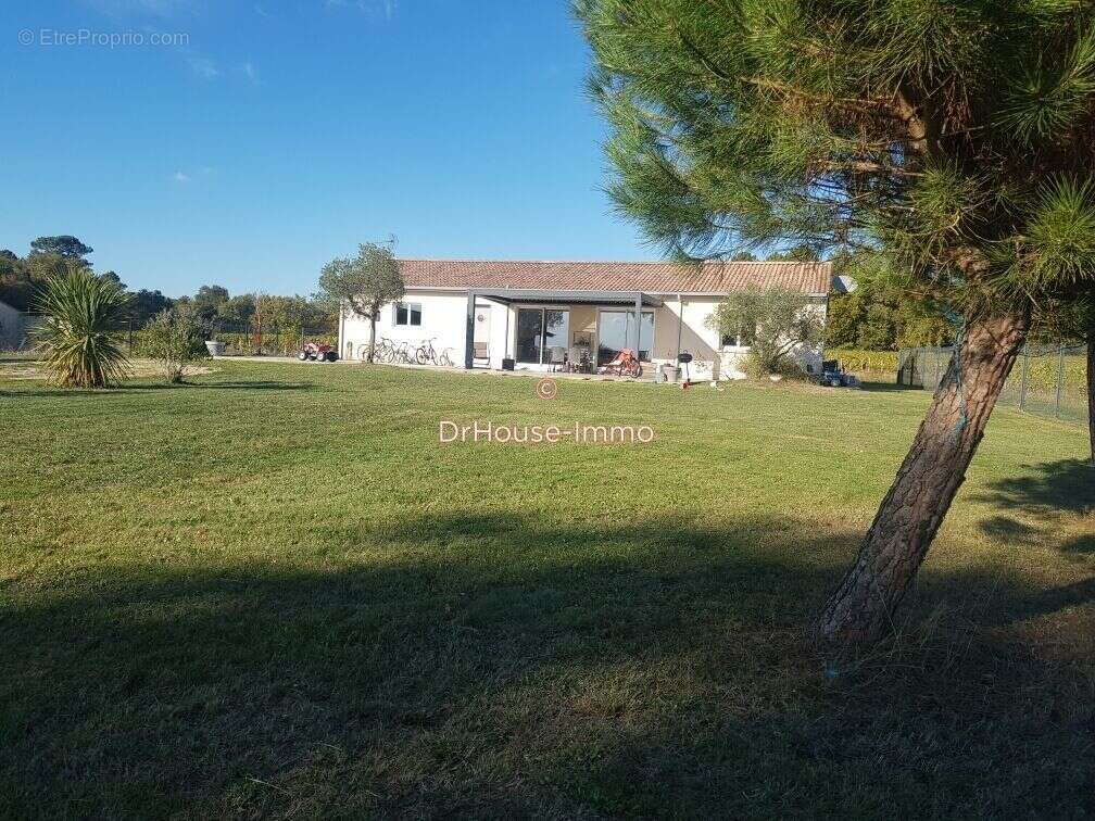 Maison à SAUVETERRE-DE-GUYENNE