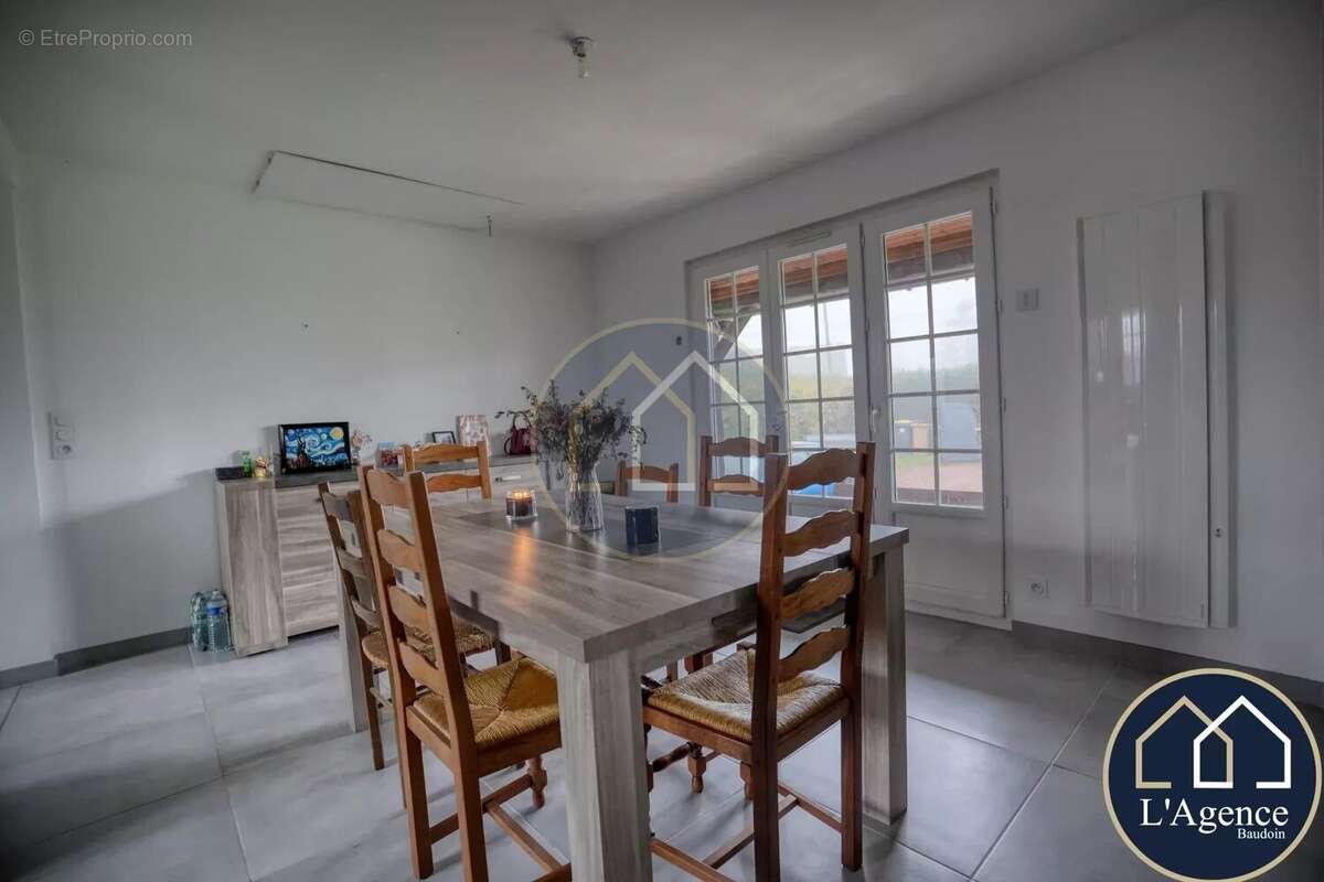 Maison à CHATEAUNEUF-EN-THYMERAIS