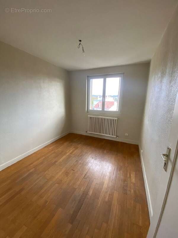 Appartement 43 m² à Vichy  - photo 4
