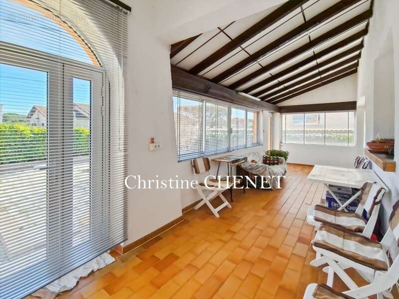 Maison à COURNONTERRAL