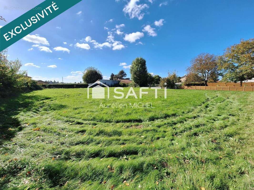 Photo 2 - Terrain à CHAZEY-SUR-AIN