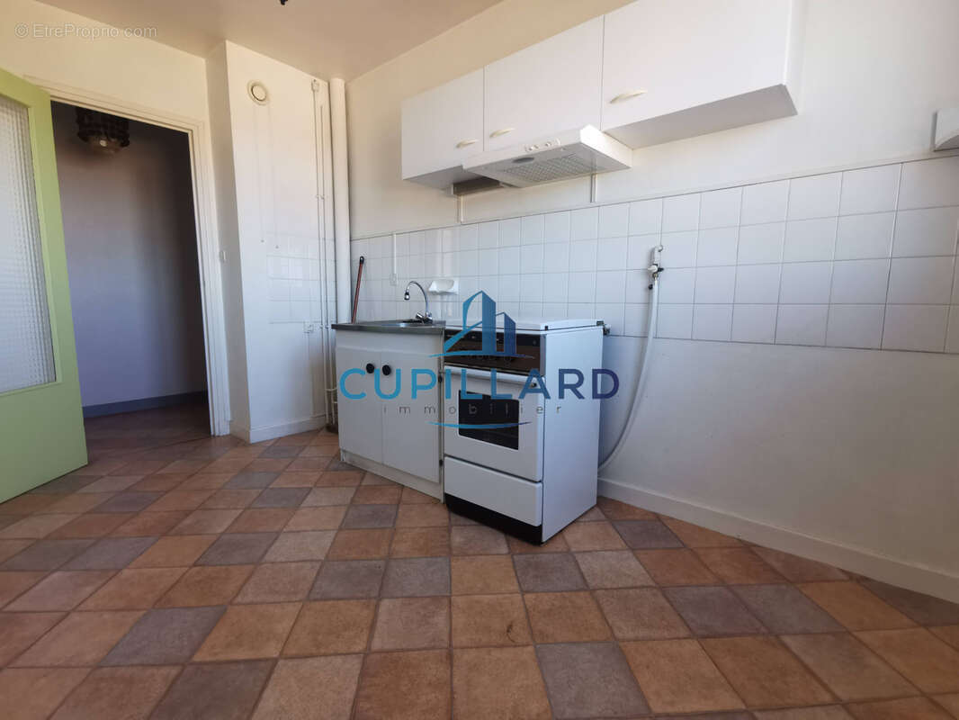 Appartement à LE COTEAU