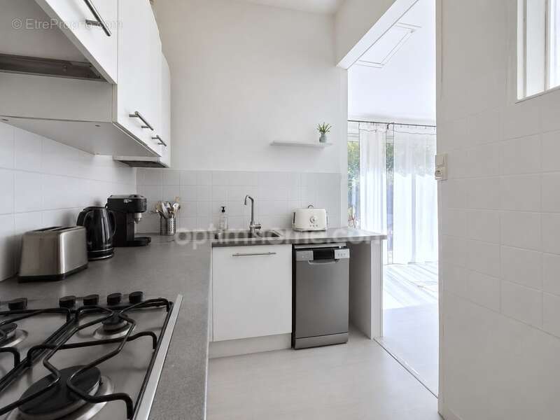 Bordeaux Saint-Jean / Nansouty – Appartement 3 pièces avec cour privative et sous-sol - photo 8
