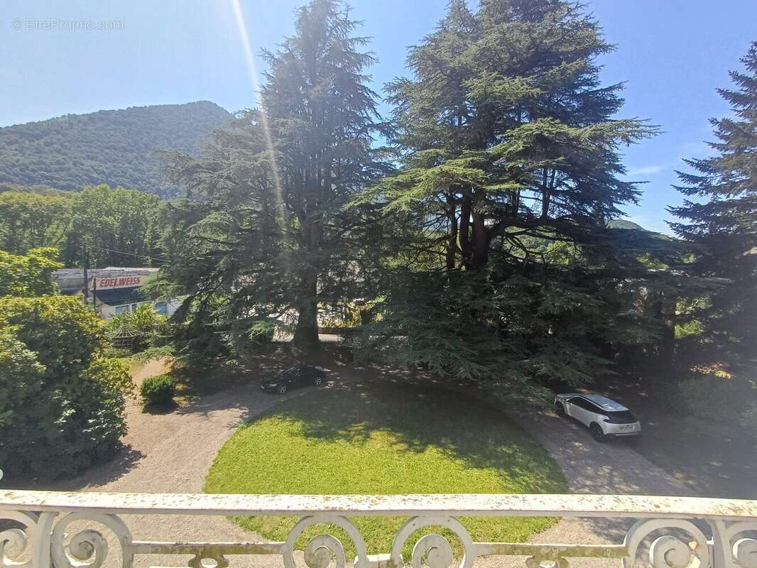 Maison 280 m² à Louvie-Juzon  - photo 3