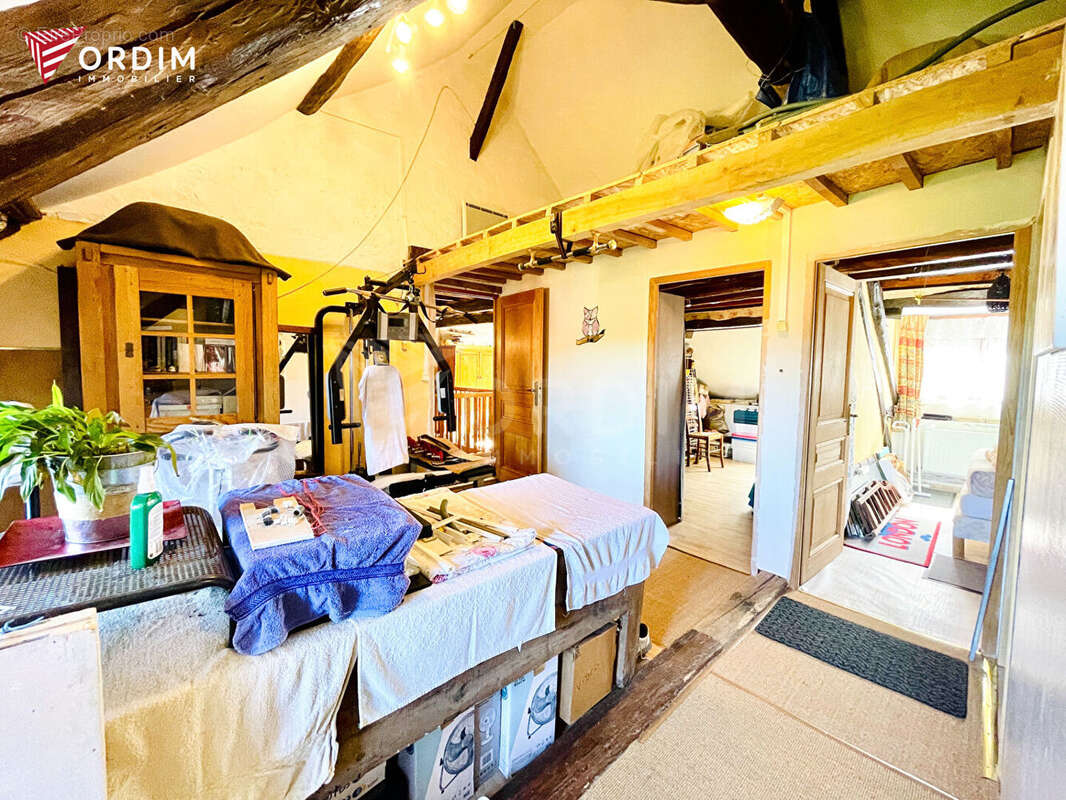 Maison à SAINT-AMAND-EN-PUISAYE