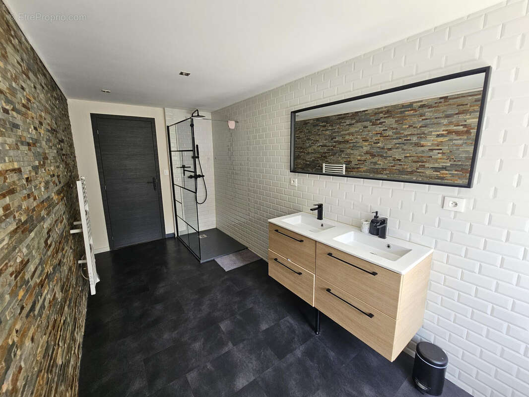 Appartement à ORNANS