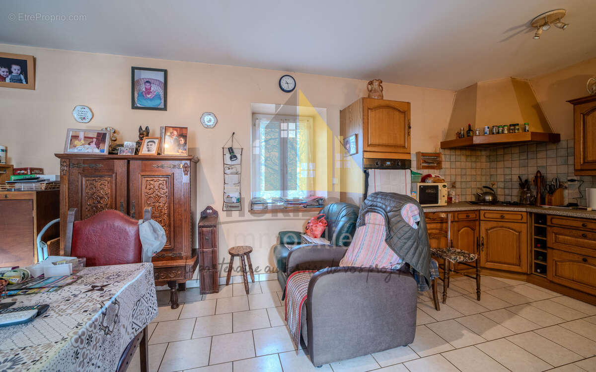 Maison à SELLIERES