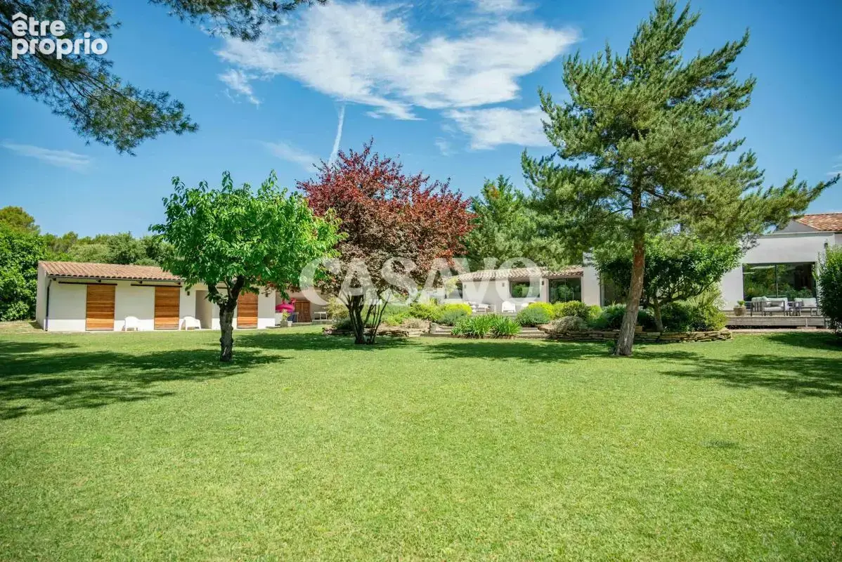 Photo Maison à Saint-Cannat au prix de 1 150 000€