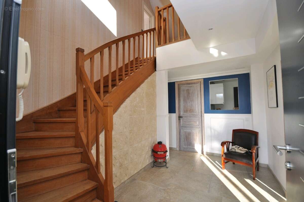 Maison à BRUYERES-LE-CHATEL