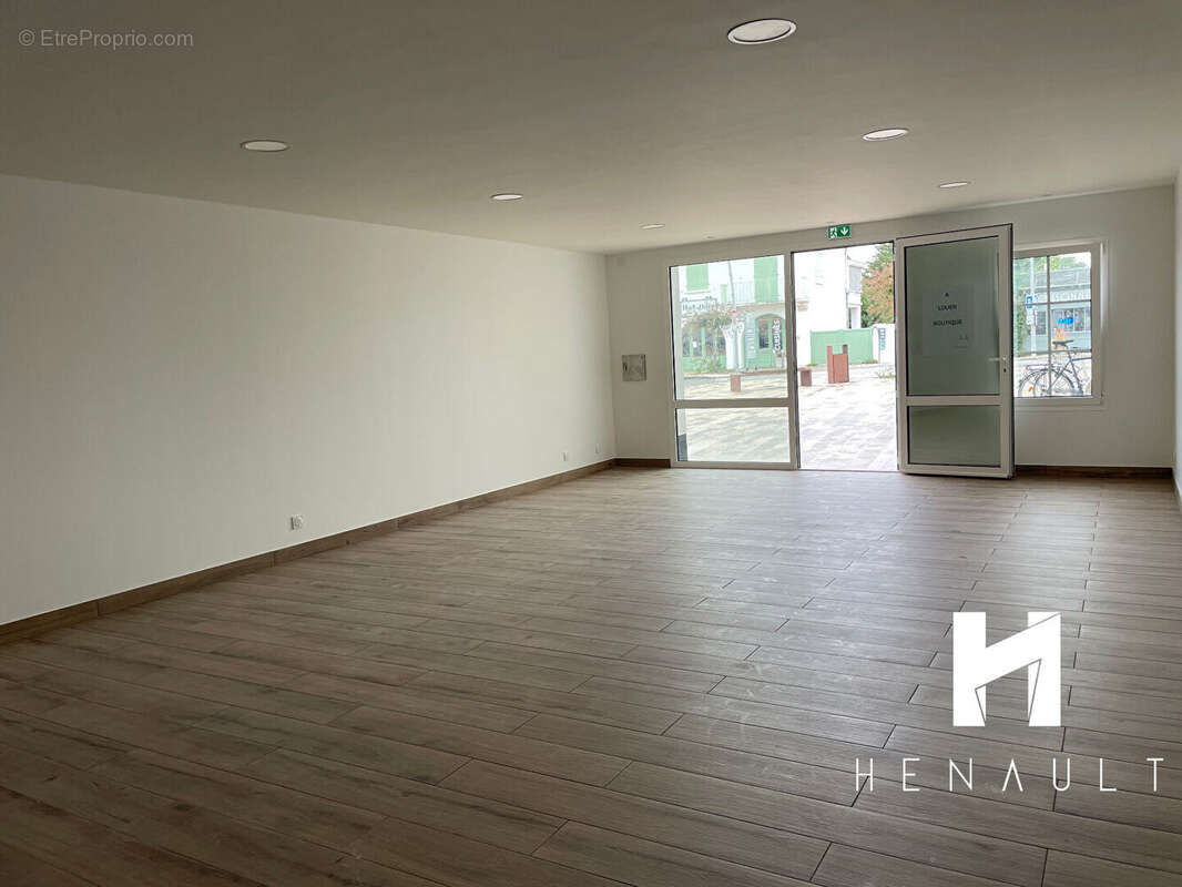 Local commercial - photo 3
