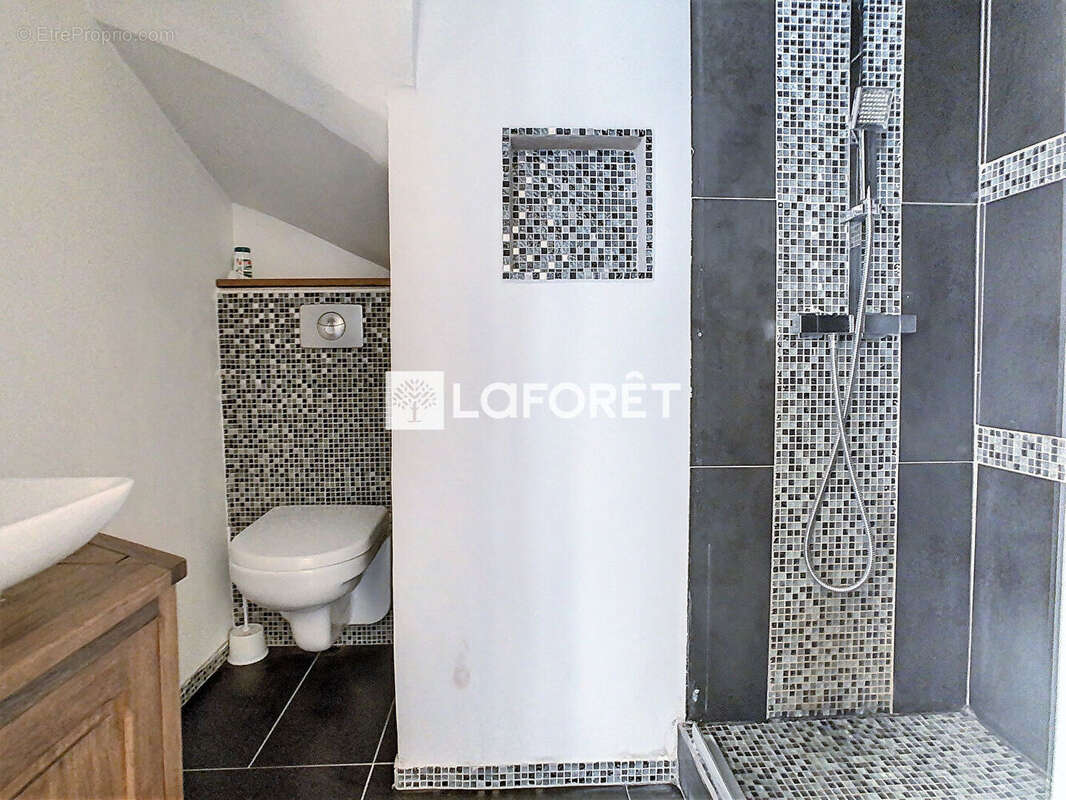 Appartement à ENSUES-LA-REDONNE