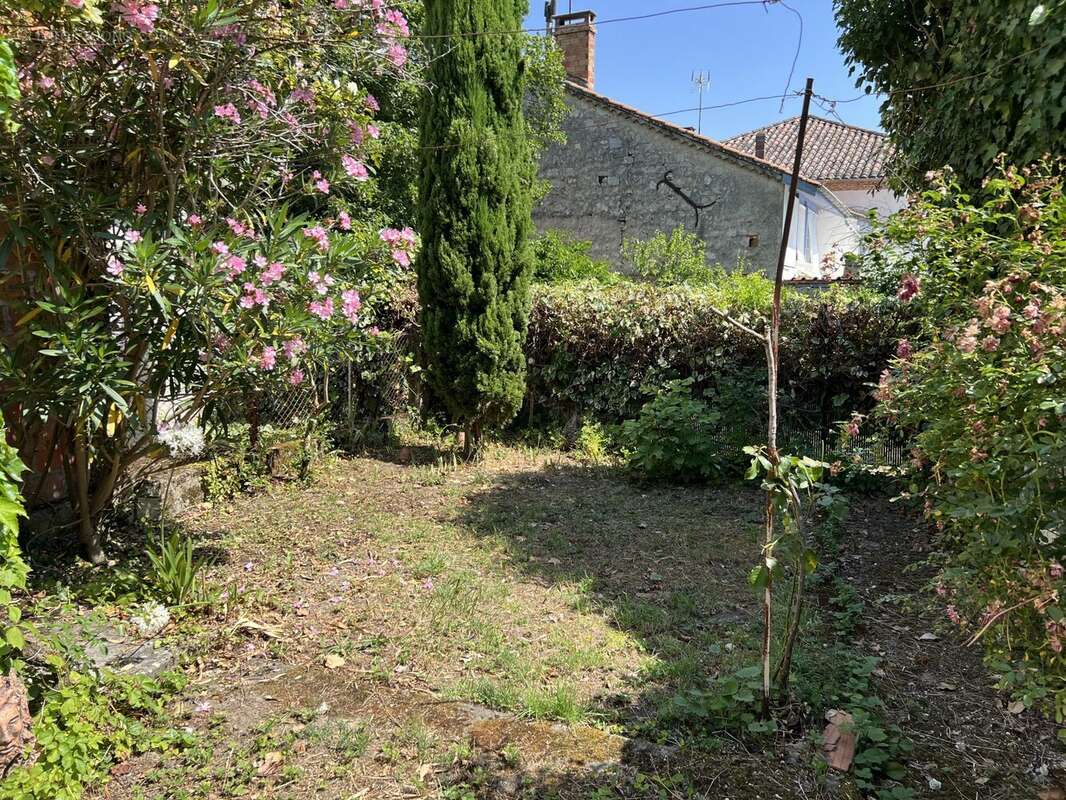 Maison 99 m² à Castelsagrat  - photo 2