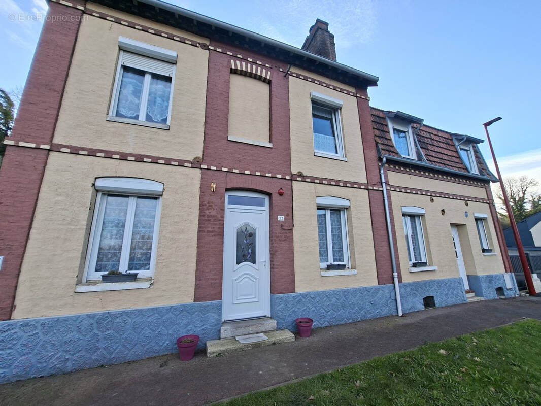 Maison à INCHEVILLE