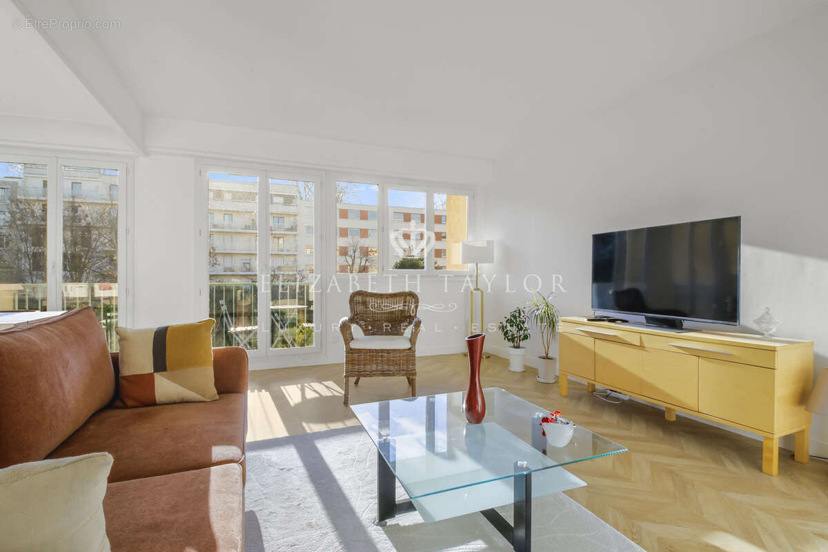 Appartement à LE VESINET