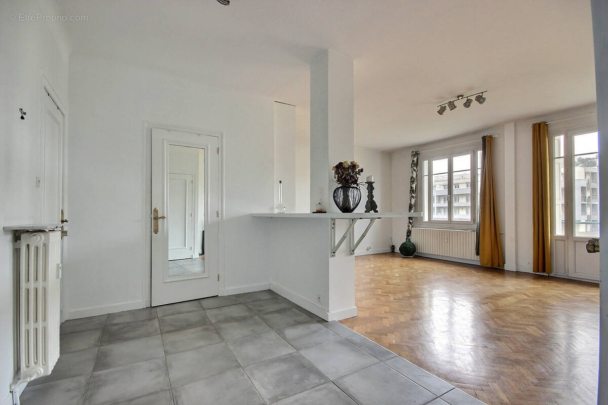 Appartement à SAINT-ETIENNE