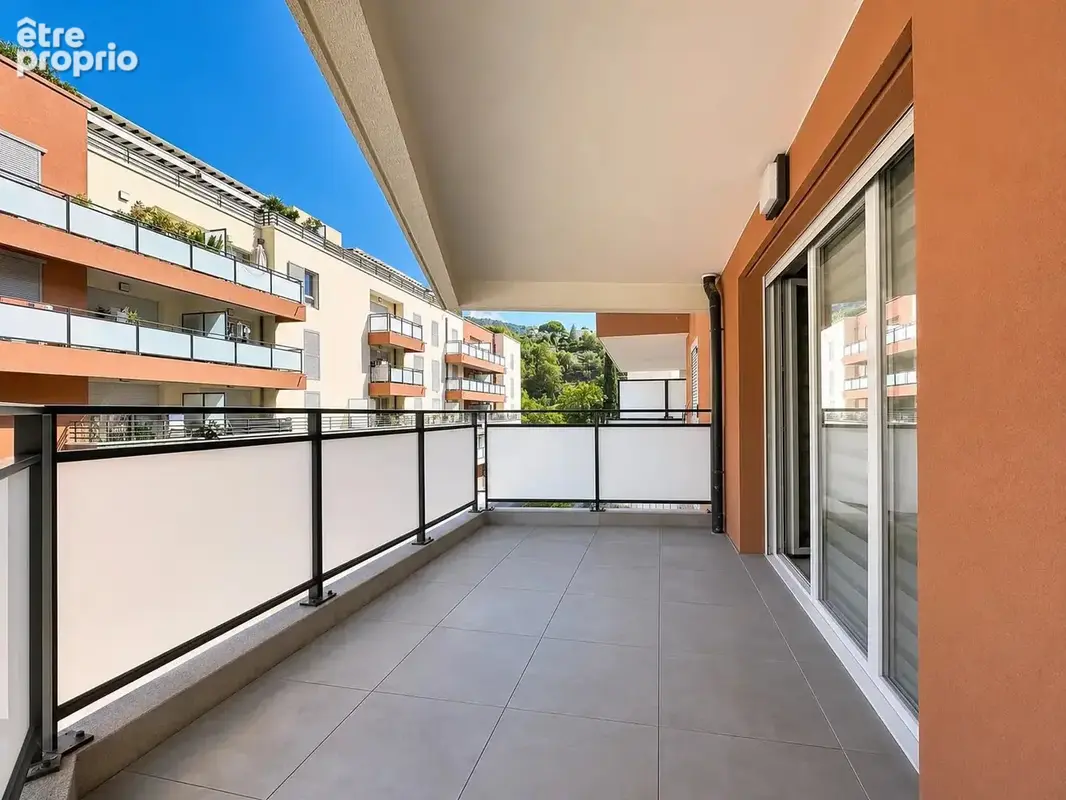 Photo Appartement à Drap au prix de 245 000€