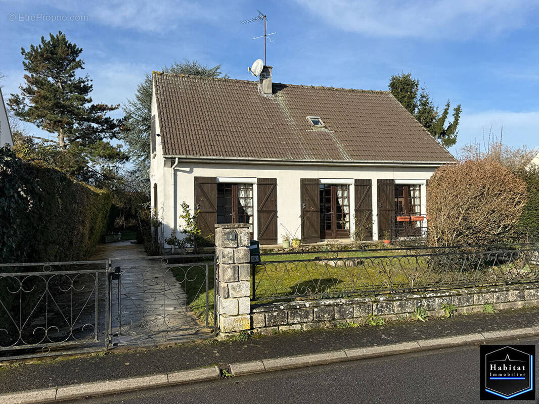 Maison à NANTEUIL-LE-HAUDOUIN