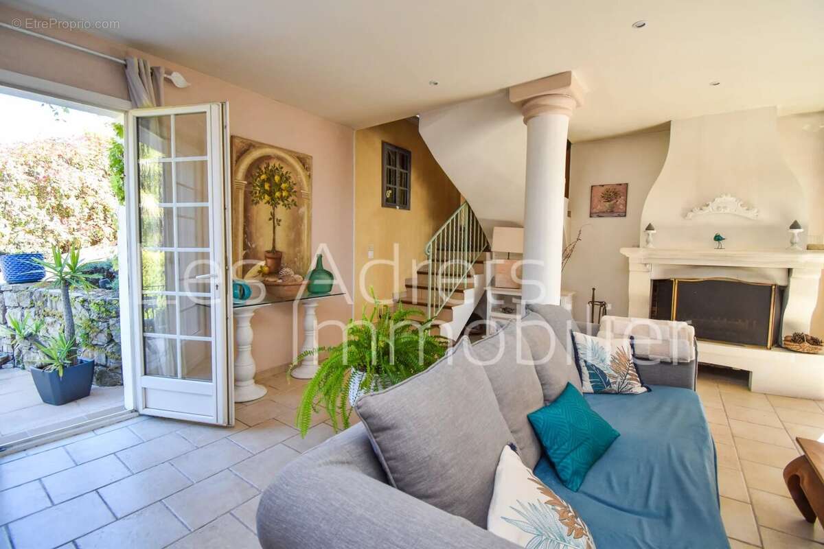 Maison à LES ADRETS-DE-L'ESTEREL