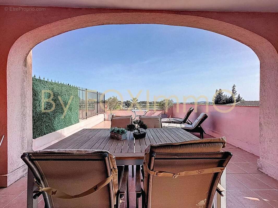 Appartement à VILLENEUVE-LOUBET