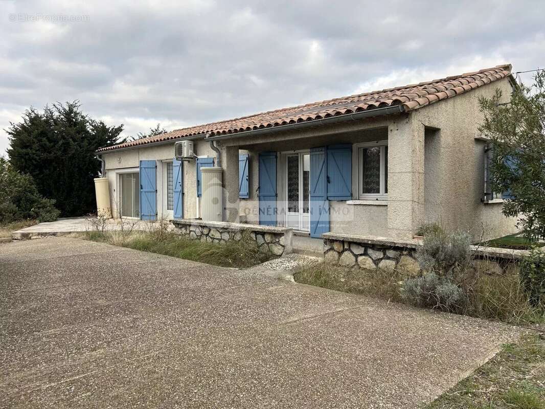 Maison à FONTVIEILLE