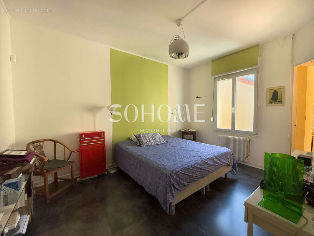 Maison Secteur rue de Courcelles - Avec jardinet et cour - 4 chambres - photo 8