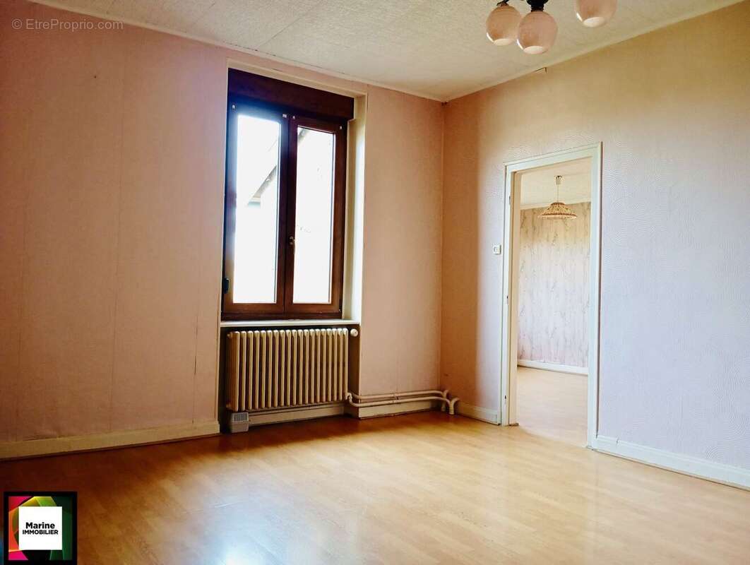 Maison à BAZAILLES