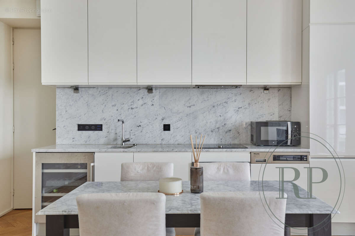 Appartement à PARIS-6E