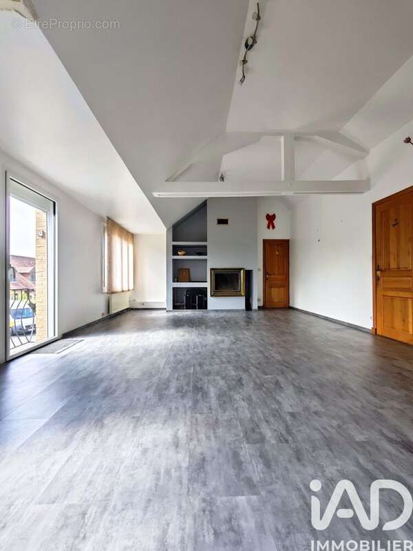 Maison 225 m² à Crochte  - photo 2