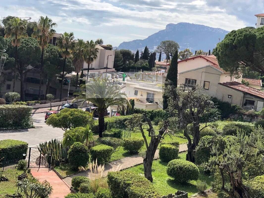 Appartement à ROQUEBRUNE-CAP-MARTIN
