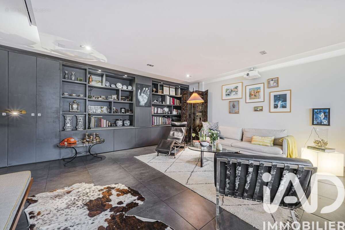 Photo 6 - Appartement à LEVALLOIS-PERRET