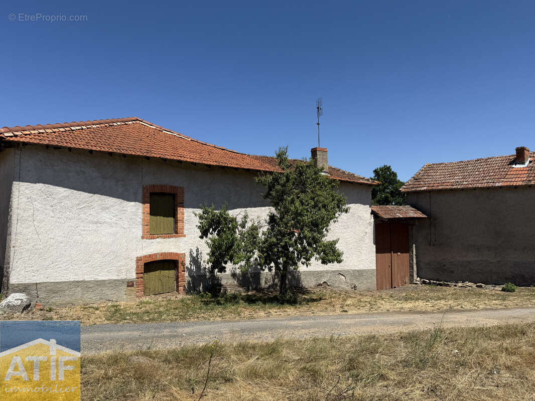 Maison à SAINT-MARTIN-LA-SAUVETE