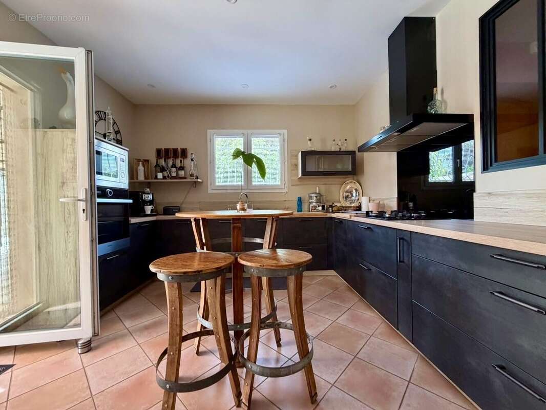 Maison à VILLEMOUSTAUSSOU