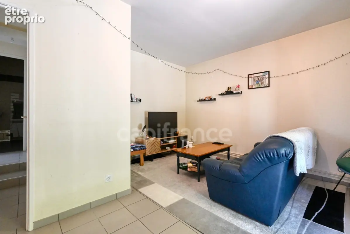 Maison en limite de campagne - 6 Pièces - Hauteurs de Givors - Divisée en 2 appartements - Potentiel locatif - photo 4