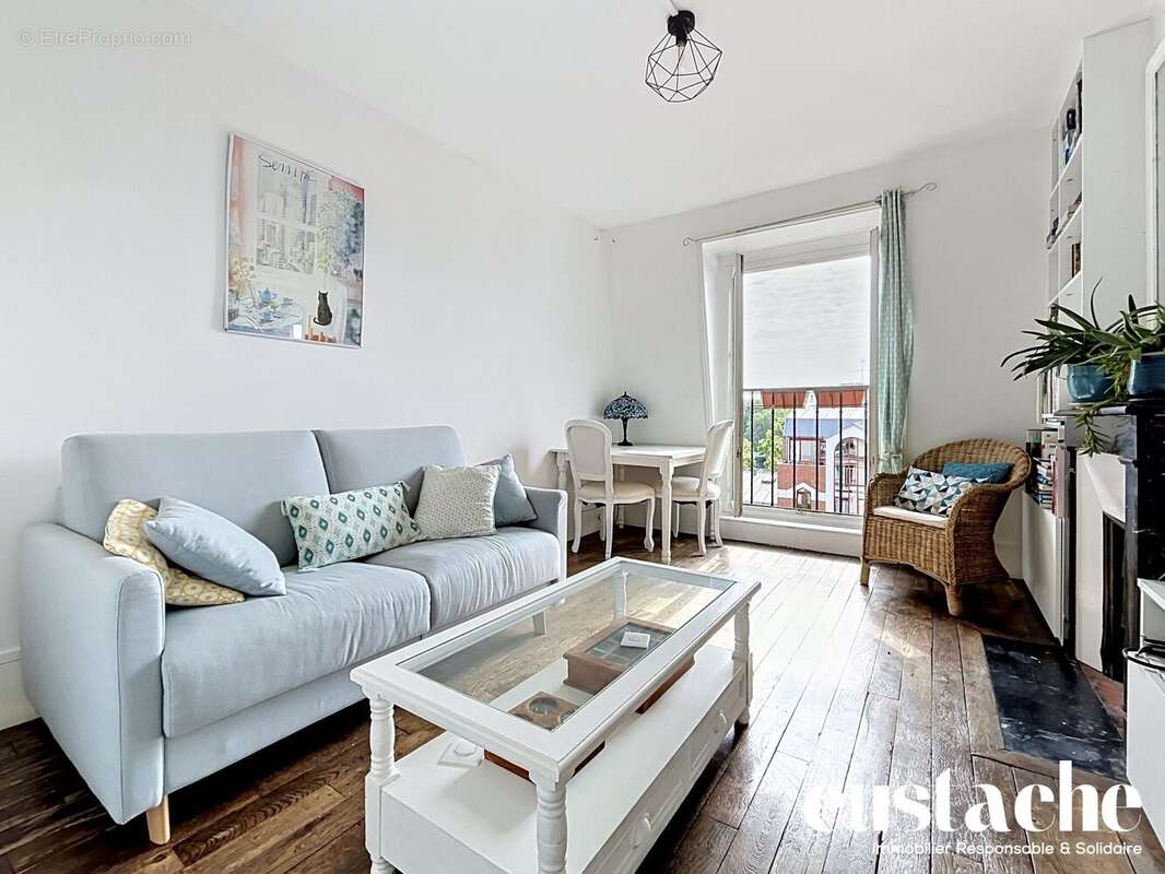 Appartement à PARIS-19E