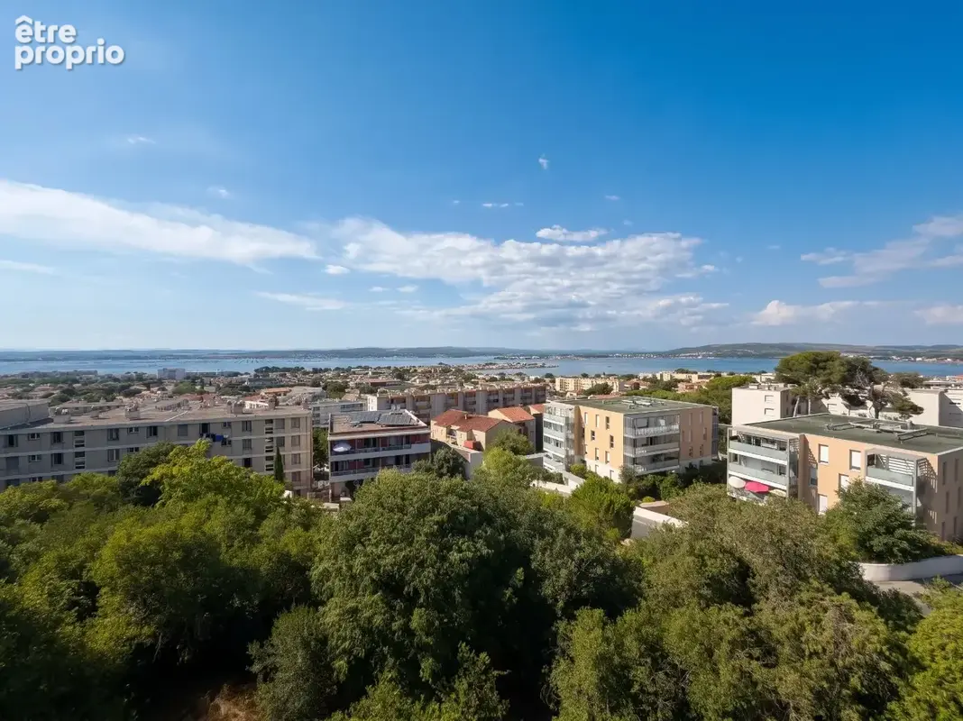 Appartement T3 64 m² + 35 m² de terrasse et vue panoramique... - photo 1