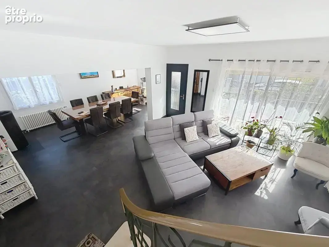 Maison 6 pièces 138 m² à vendre à Saintes (17100) - photo 5