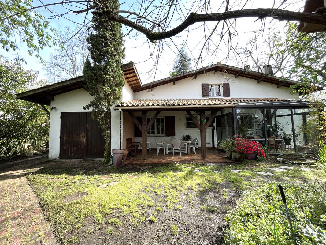 Maison à SAINT-JEAN-D&#039;ILLAC