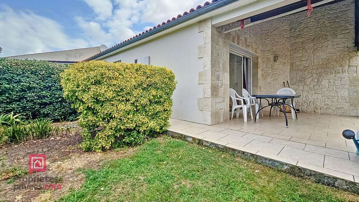 Maison à LES MATHES