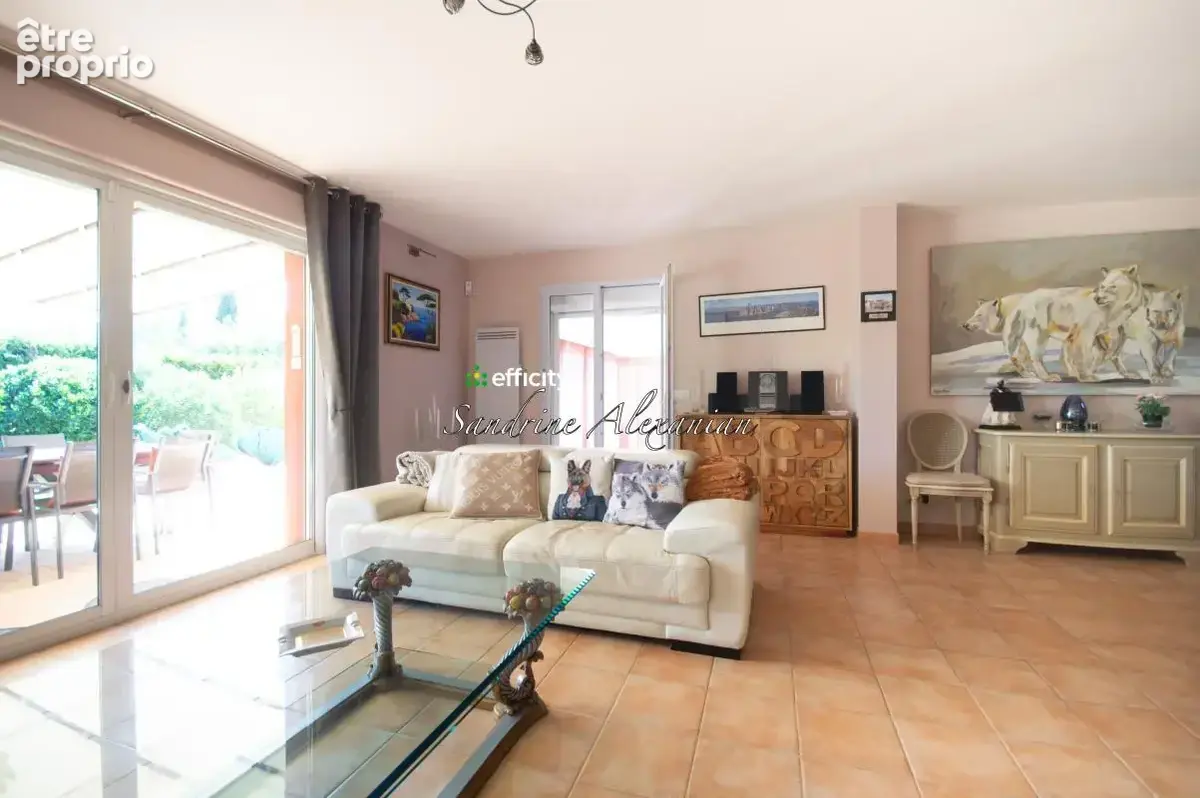 Maison 7 pièces 180 m² à vendre à Le Cannet-Des-Maures (83340) - photo 12