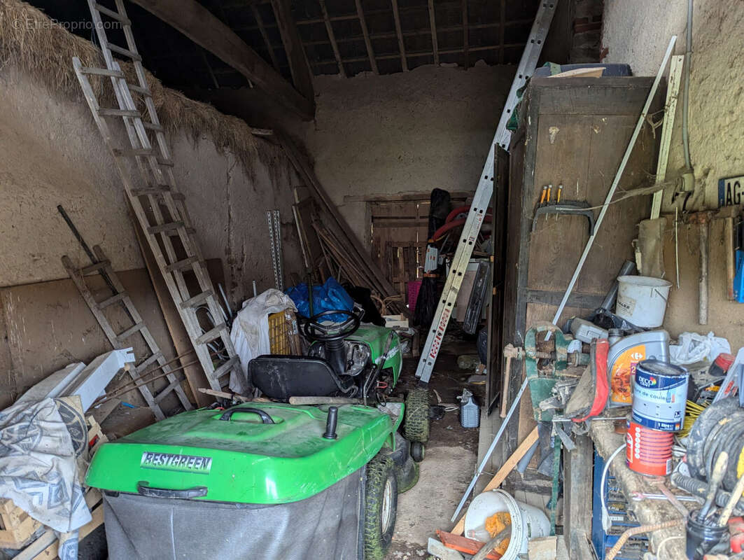 Maison à CHASSIGNOLLES