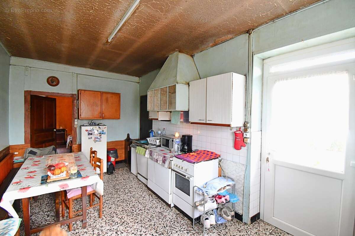 Maison à LA CELLE-EN-MORVAN