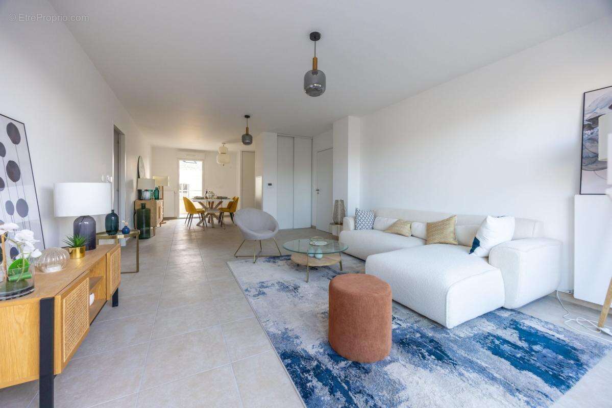 Appartement T4 avec terrasse - photo 5