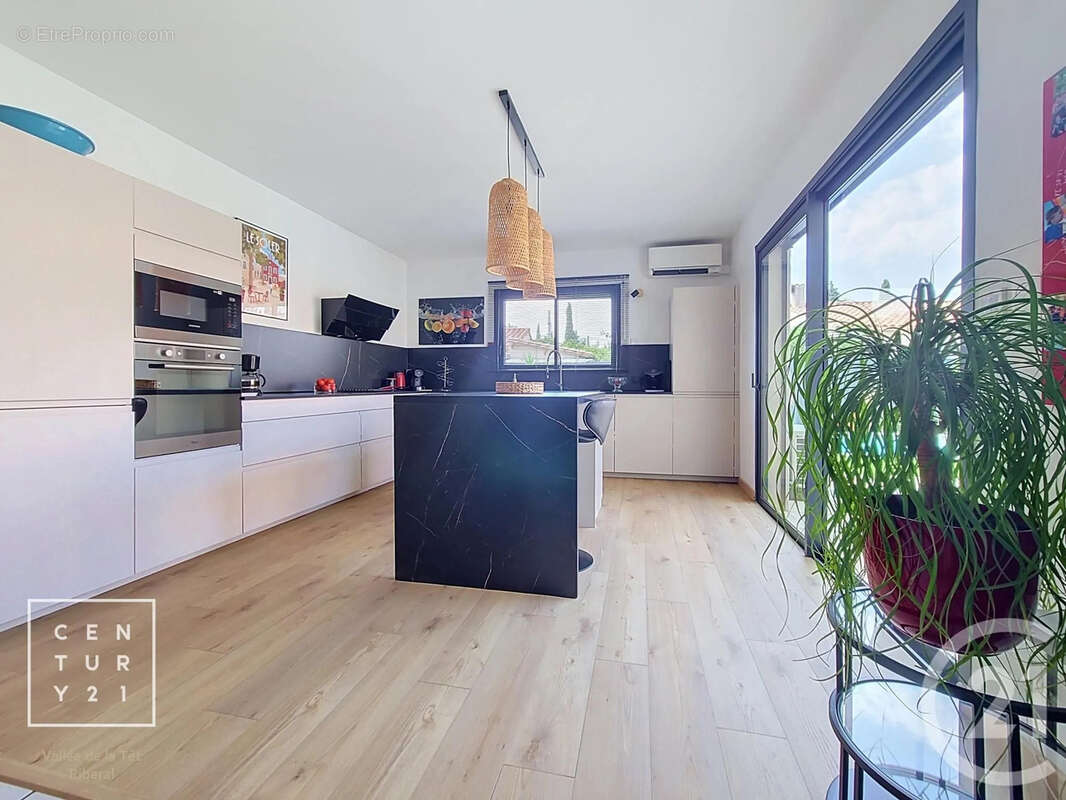 Maison 161 m² à Le Soler  - photo 25