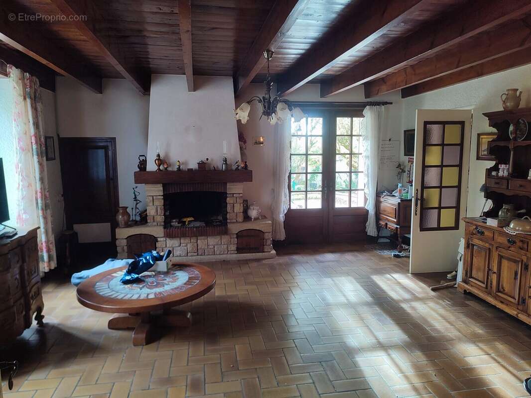 Maison à COURPIGNAC