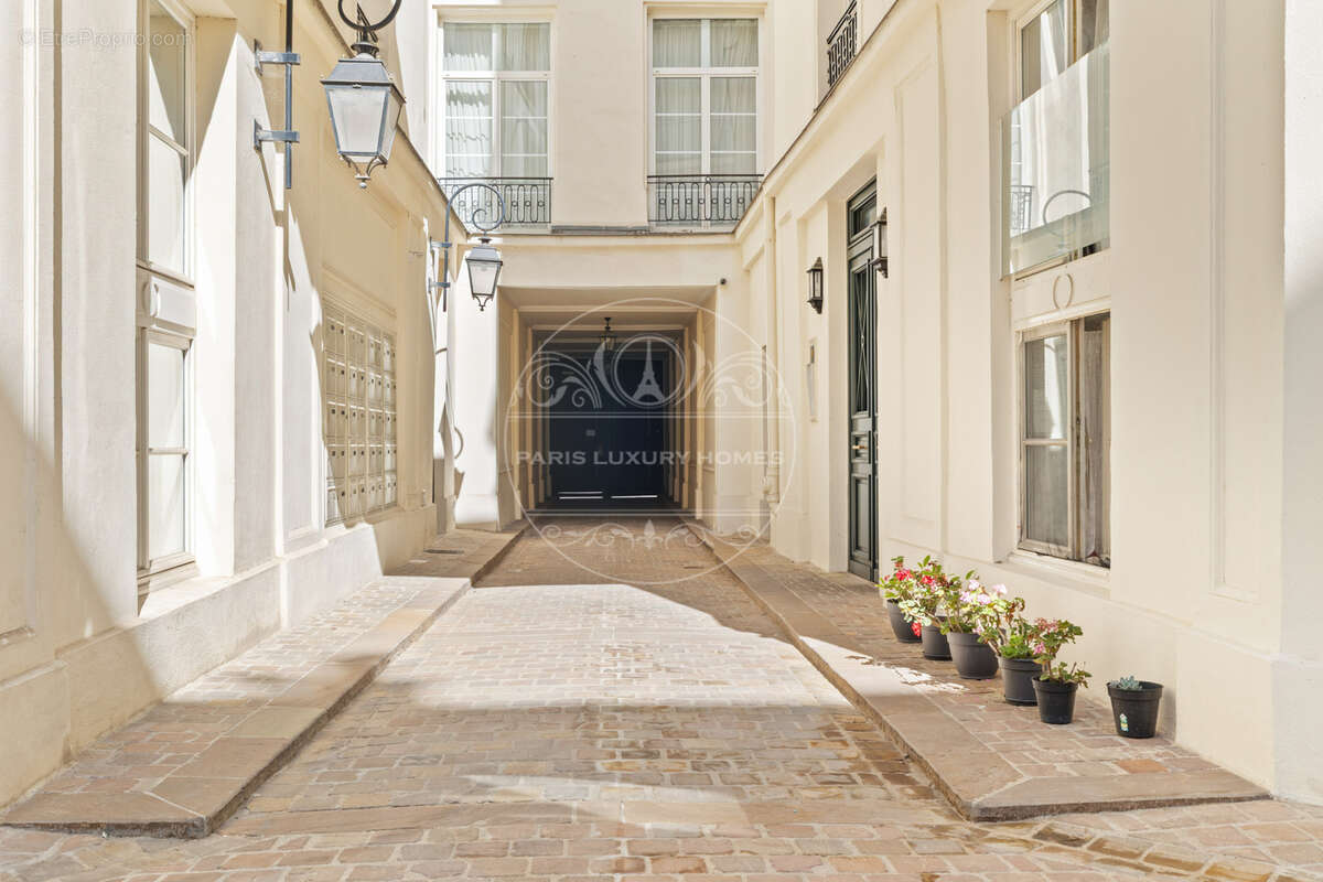 Superbe appartement atypique à Paris 1er ! - photo 20