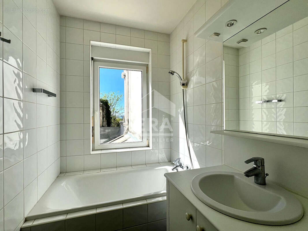 Appartement Royan 4 pièces 85 m2 - VUE MER PONTAILLAC - ROYAN - photo 9