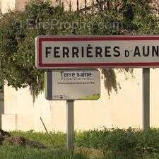 Terrain à FERRIERES