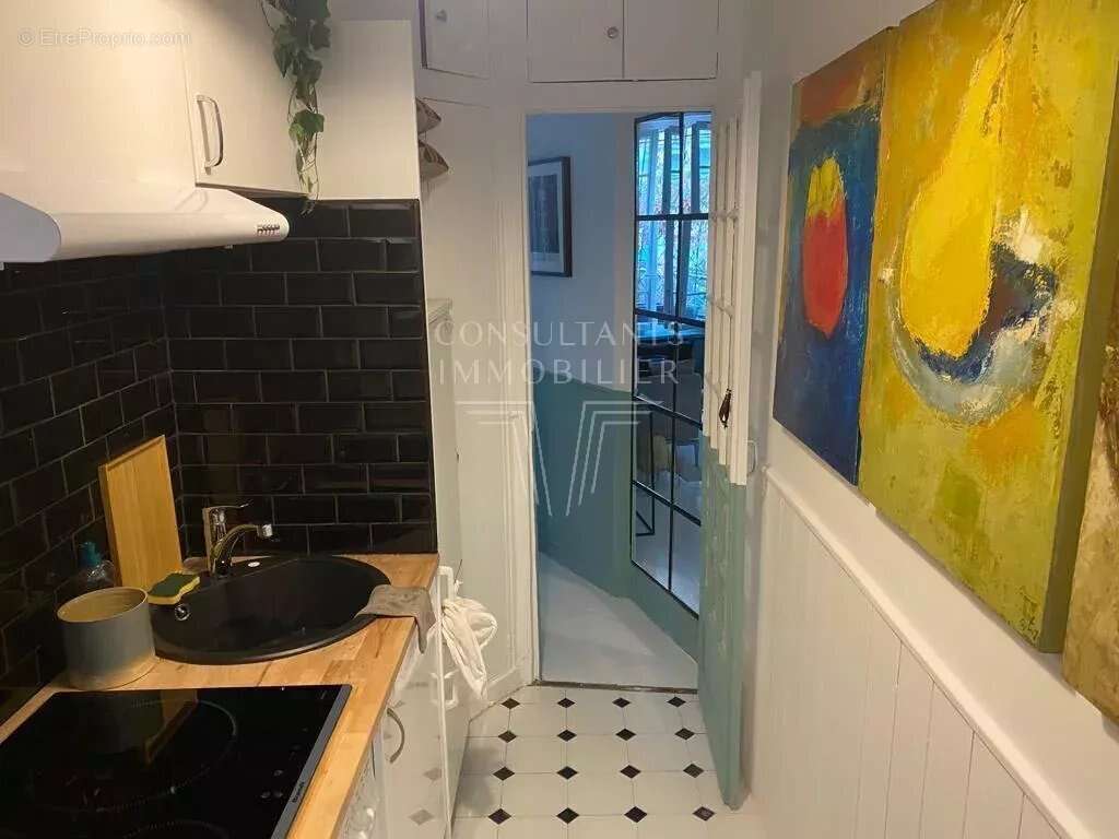 Appartement à PARIS-18E