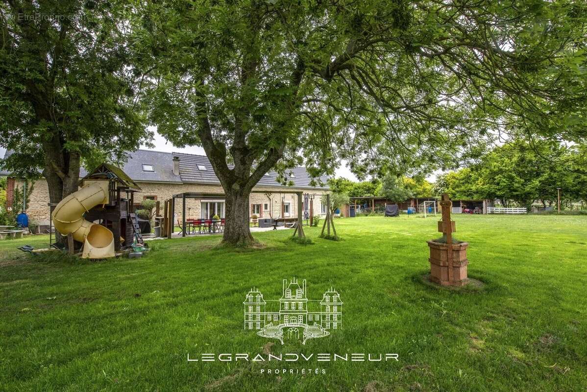 Maison à MALESHERBES